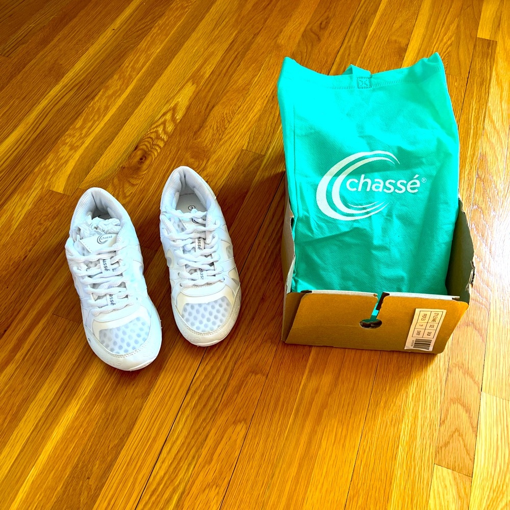 NEW Chasse Proflex Cheer Shoes Size Youth 3
